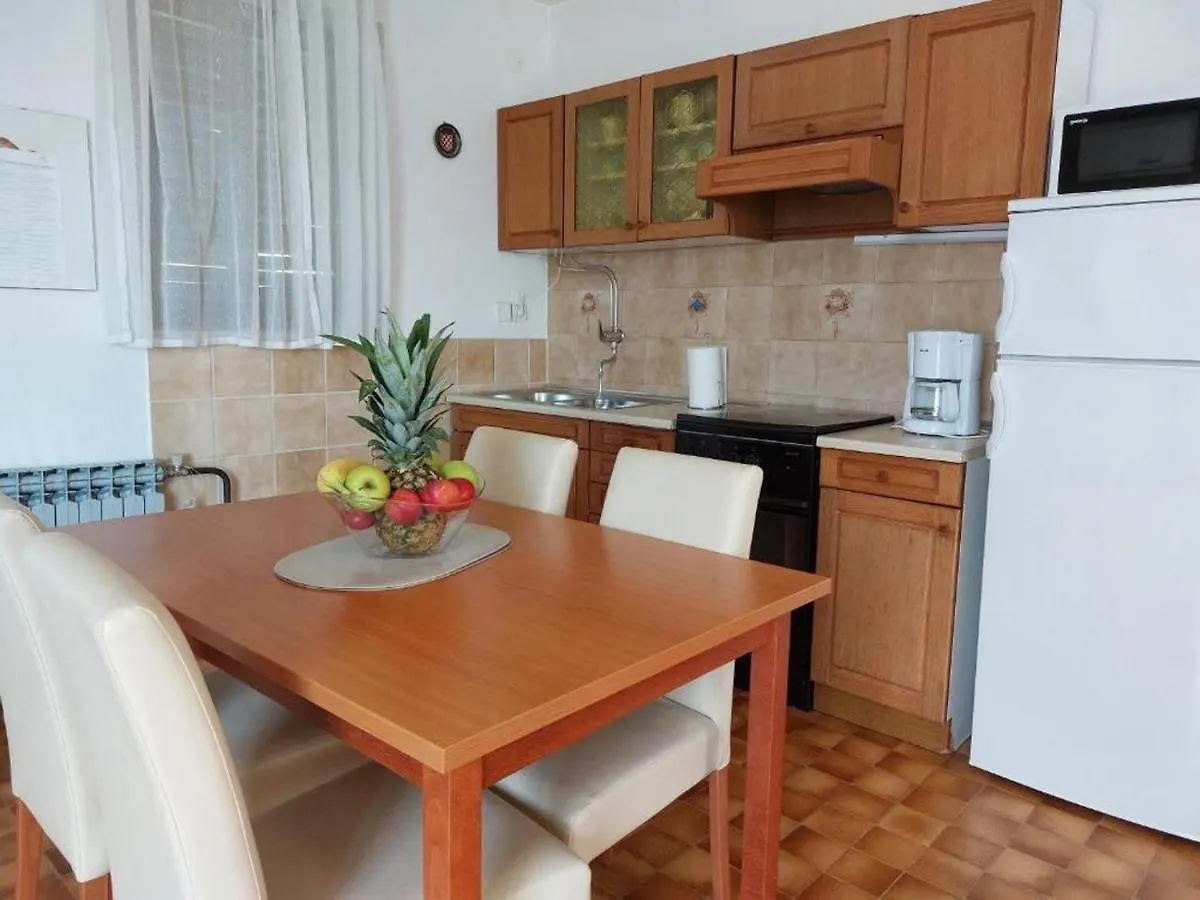 Apartments With A Parking Space Nska, Krk - 21669 Malinska 0*,